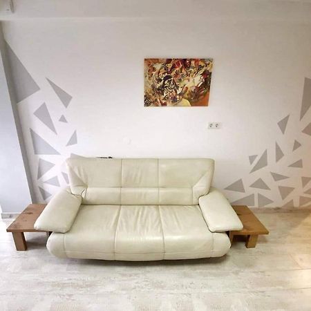 Fantastic Central Apartment Кишинев Екстериор снимка